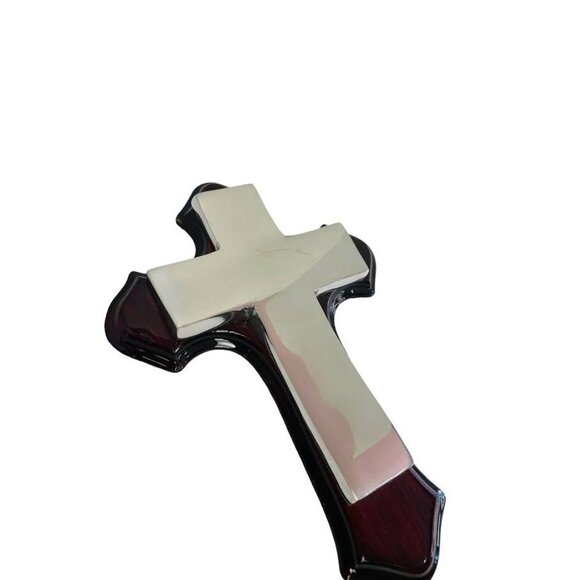 Wooden Cross Wall Mount with Cross Silver Plated 6.5" x 4 1/2" - Picture 4 of 8